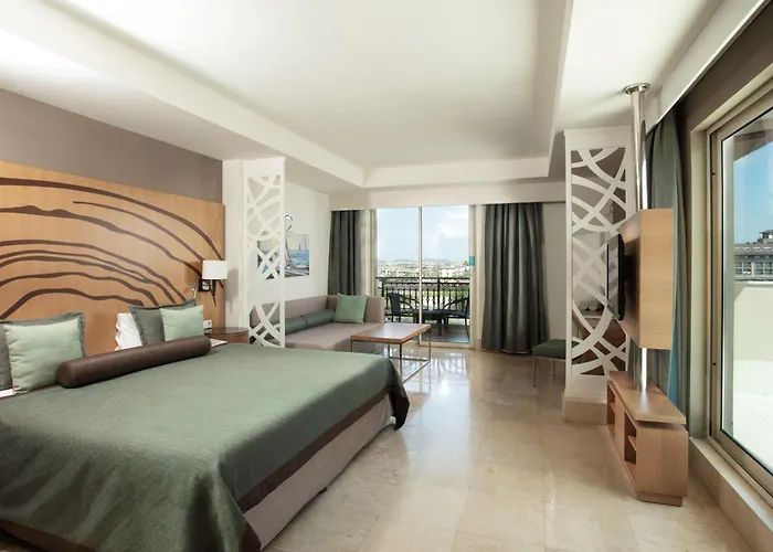 Paloma Oceana